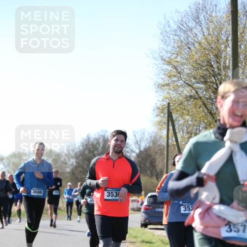 06.04.2025 - 44. Internationalen Wilhelmsburger Insellauf Jannik Wohlers http://msf.ph/oto/7601564 06.04.2025 10:45:02 Laufen 353, 3666, 352, 357 meine-sportfotos.de