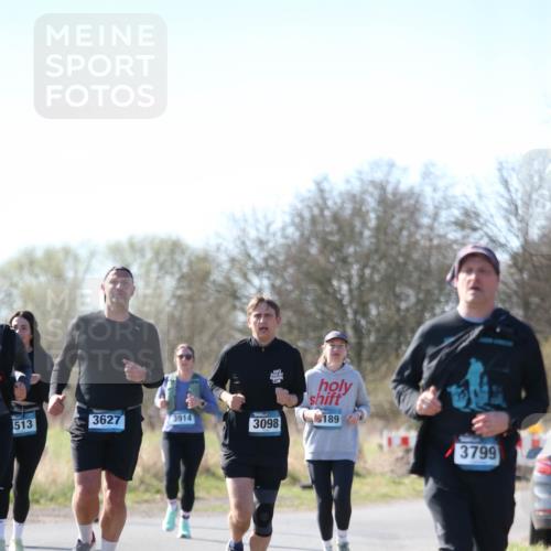 06.04.2025 - 44. Internationalen Wilhelmsburger Insellauf Jannik Wohlers http://msf.ph/oto/7601588 06.04.2025 10:45:05 Laufen 513, 3627, 3914, 3098, 189, 3799 meine-sportfotos.de