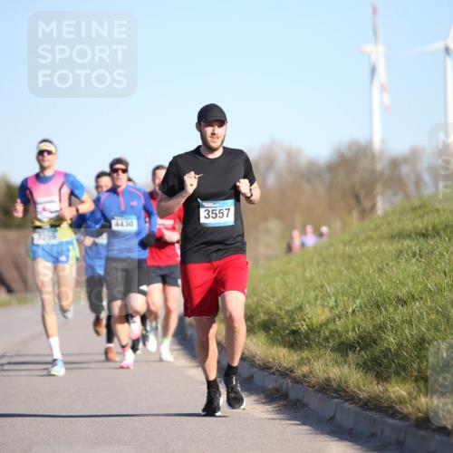 06.04.2025 - 44. Internationalen Wilhelmsburger Insellauf Jannik Wohlers http://msf.ph/oto/7601675 06.04.2025 09:19:47 Laufen 4430, 3259, 3557 meine-sportfotos.de