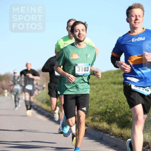 06.04.2025 - 44. Internationalen Wilhelmsburger Insellauf Jannik Wohlers http://msf.ph/oto/7602862 06.04.2025 09:20:40 Laufen 102, 3103 meine-sportfotos.de
