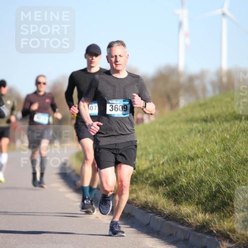 06.04.2025 - 44. Internationalen Wilhelmsburger Insellauf Jannik Wohlers http://msf.ph/oto/7603222 06.04.2025 09:20:54 Laufen 07, 3609 meine-sportfotos.de