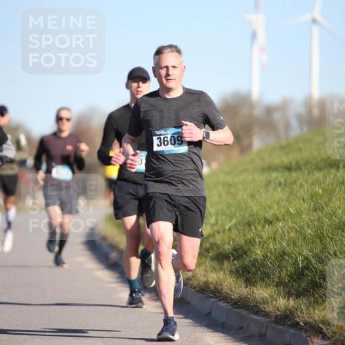 06.04.2025 - 44. Internationalen Wilhelmsburger Insellauf Jannik Wohlers http://msf.ph/oto/7603239 06.04.2025 09:20:54 Laufen 3609 meine-sportfotos.de