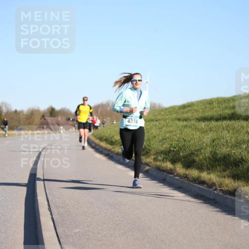 06.04.2025 - 44. Internationalen Wilhelmsburger Insellauf Jannik Wohlers http://msf.ph/oto/7603523 06.04.2025 09:21:06 Laufen 4378 meine-sportfotos.de