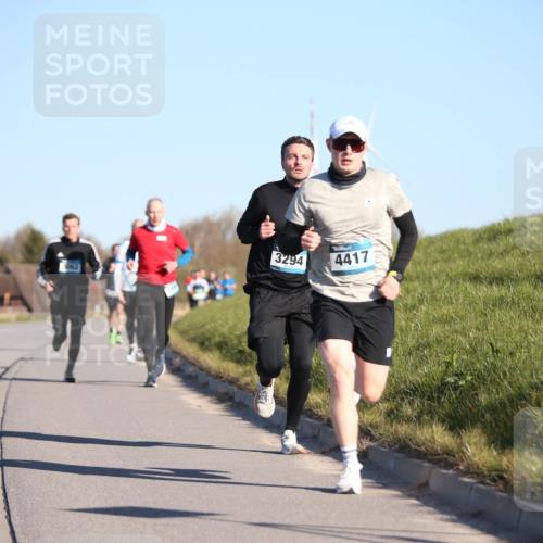 06.04.2025 - 44. Internationalen Wilhelmsburger Insellauf Jannik Wohlers http://msf.ph/oto/7603834 06.04.2025 09:21:20 Laufen 3294, 4417 meine-sportfotos.de
