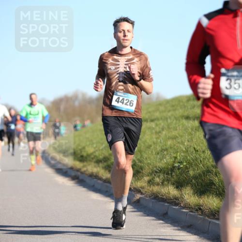 06.04.2025 - 44. Internationalen Wilhelmsburger Insellauf Jannik Wohlers http://msf.ph/oto/7604698 06.04.2025 09:22:07 Laufen 4426, 3553 meine-sportfotos.de