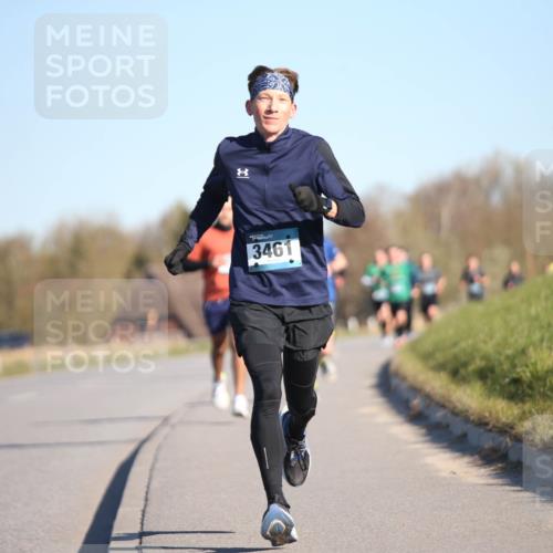 06.04.2025 - 44. Internationalen Wilhelmsburger Insellauf Jannik Wohlers http://msf.ph/oto/7604814 06.04.2025 09:22:14 Laufen 3461 meine-sportfotos.de