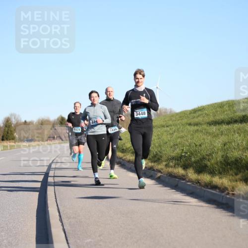 06.04.2025 - 44. Internationalen Wilhelmsburger Insellauf Jannik Wohlers http://msf.ph/oto/7609041 06.04.2025 09:22:52 Laufen 4424, 374, 4496, 3448 meine-sportfotos.de