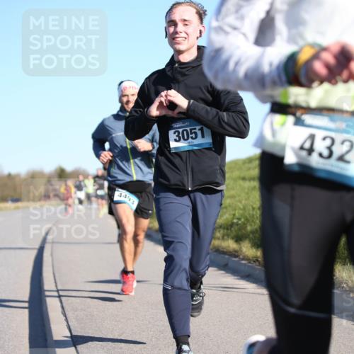 06.04.2025 - 44. Internationalen Wilhelmsburger Insellauf Jannik Wohlers http://msf.ph/oto/7609154 06.04.2025 09:23:04 Laufen 4493, 3051, 4327 meine-sportfotos.de