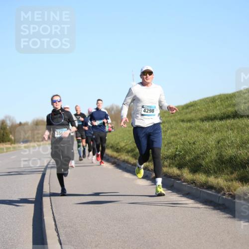 06.04.2025 - 44. Internationalen Wilhelmsburger Insellauf Jannik Wohlers http://msf.ph/oto/7609754 06.04.2025 09:24:07 Laufen 356, 4298 meine-sportfotos.de