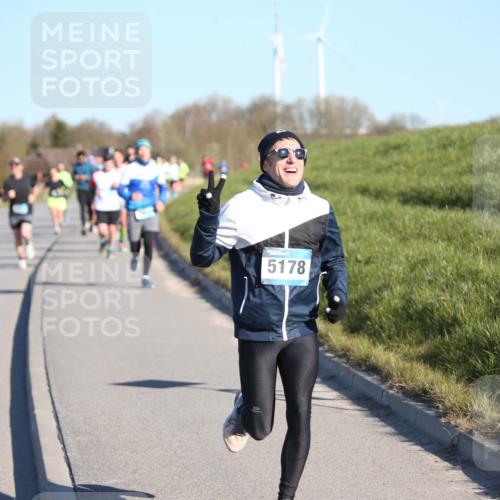06.04.2025 - 44. Internationalen Wilhelmsburger Insellauf Jannik Wohlers http://msf.ph/oto/7610857 06.04.2025 09:26:33 Laufen 5178 meine-sportfotos.de