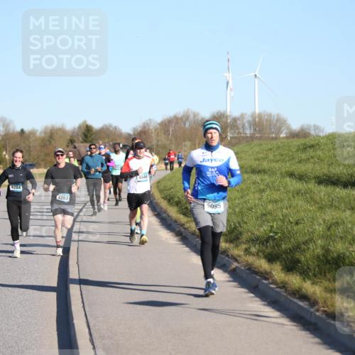 06.04.2025 - 44. Internationalen Wilhelmsburger Insellauf Jannik Wohlers http://msf.ph/oto/7610887 06.04.2025 09:26:36 Laufen 4284, 4283, 4449, 5095 meine-sportfotos.de