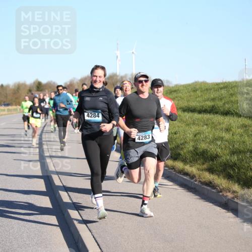 06.04.2025 - 44. Internationalen Wilhelmsburger Insellauf Jannik Wohlers http://msf.ph/oto/7610962 06.04.2025 09:26:40 Laufen 4284, 4283 meine-sportfotos.de