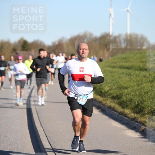 06.04.2025 - 44. Internationalen Wilhelmsburger Insellauf Jannik Wohlers http://msf.ph/oto/7611386 06.04.2025 09:27:16 Laufen 4233 meine-sportfotos.de