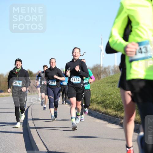 06.04.2025 - 44. Internationalen Wilhelmsburger Insellauf Jannik Wohlers http://msf.ph/oto/7611664 06.04.2025 09:27:39 Laufen 4279, 4278, 5132, 143 meine-sportfotos.de