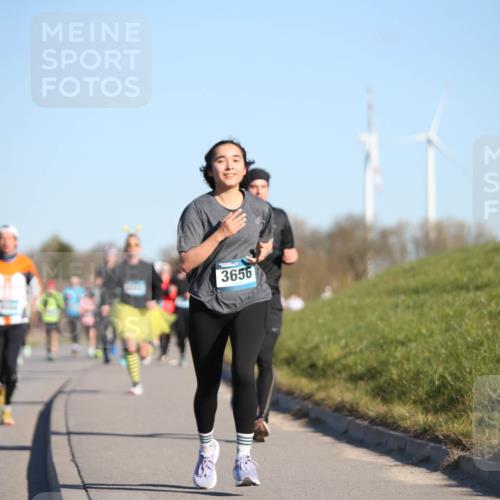 06.04.2025 - 44. Internationalen Wilhelmsburger Insellauf Jannik Wohlers http://msf.ph/oto/7612647 06.04.2025 09:28:54 Laufen 3656 meine-sportfotos.de