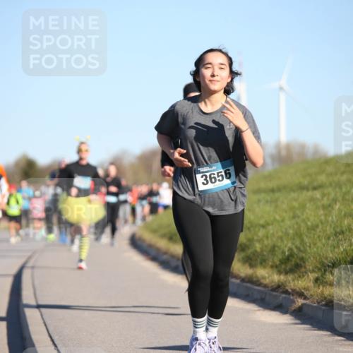 06.04.2025 - 44. Internationalen Wilhelmsburger Insellauf Jannik Wohlers http://msf.ph/oto/7612659 06.04.2025 09:28:55 Laufen 3656 meine-sportfotos.de