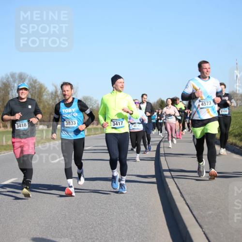 06.04.2025 - 44. Internationalen Wilhelmsburger Insellauf Jannik Wohlers http://msf.ph/oto/7613558 06.04.2025 09:29:59 Laufen 3418, 3833, 3417, 403, 4573, 4100, 4450 meine-sportfotos.de
