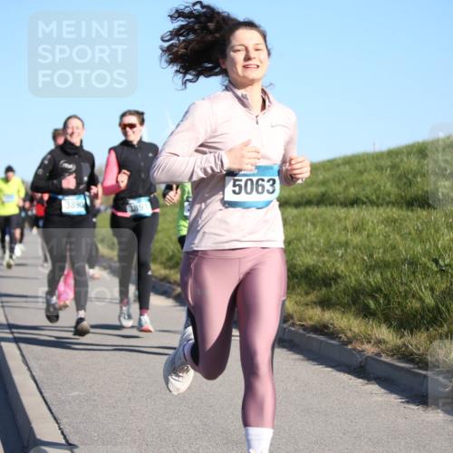 06.04.2025 - 44. Internationalen Wilhelmsburger Insellauf Jannik Wohlers http://msf.ph/oto/7613656 06.04.2025 09:30:05 Laufen 3890, 3891, 5063 meine-sportfotos.de