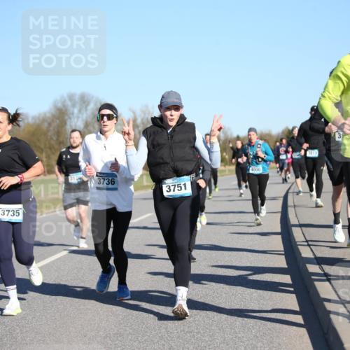 06.04.2025 - 44. Internationalen Wilhelmsburger Insellauf Jannik Wohlers http://msf.ph/oto/7613738 06.04.2025 09:30:10 Laufen 3735, 3129, 3736, 4000, 3751, 3017, 4269, 4499 meine-sportfotos.de