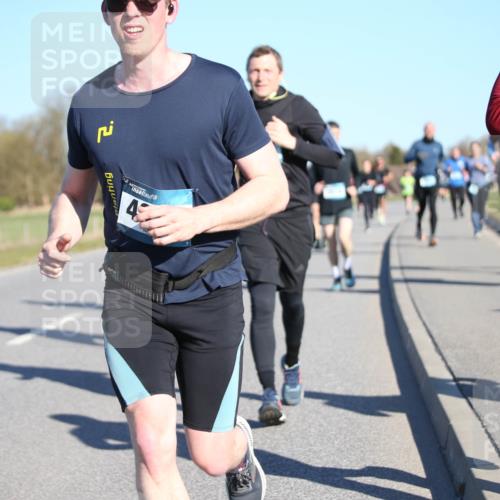 06.04.2025 - 44. Internationalen Wilhelmsburger Insellauf Jannik Wohlers http://msf.ph/oto/7614019 06.04.2025 09:30:34 Laufen 43, 3491 meine-sportfotos.de