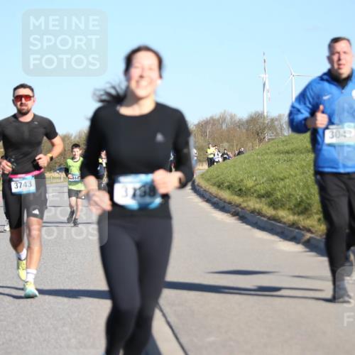 06.04.2025 - 44. Internationalen Wilhelmsburger Insellauf Jannik Wohlers http://msf.ph/oto/7614121 06.04.2025 09:30:44 Laufen 4394, 3743, 844, 3138, 3047 meine-sportfotos.de