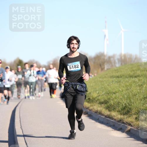 06.04.2025 - 44. Internationalen Wilhelmsburger Insellauf Jannik Wohlers http://msf.ph/oto/7614211 06.04.2025 09:30:51 Laufen 043, 5182 meine-sportfotos.de