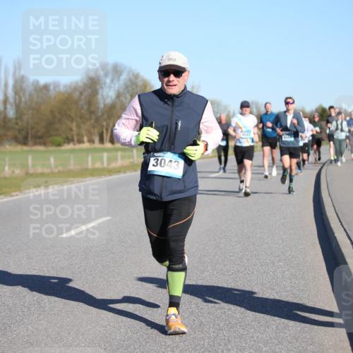 06.04.2025 - 44. Internationalen Wilhelmsburger Insellauf Jannik Wohlers http://msf.ph/oto/7614241 06.04.2025 09:30:54 Laufen 3937, 3043, 4565, 4566 meine-sportfotos.de
