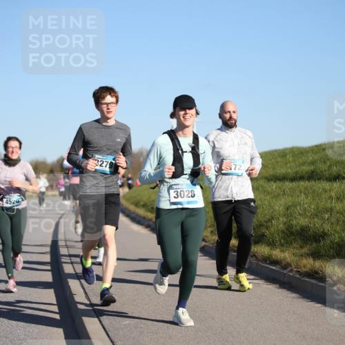 06.04.2025 - 44. Internationalen Wilhelmsburger Insellauf Jannik Wohlers http://msf.ph/oto/7614386 06.04.2025 09:31:02 Laufen 4519, 4520, 3279, 3028, 72 meine-sportfotos.de