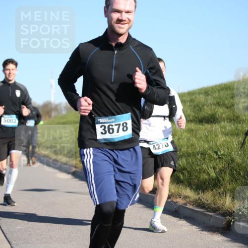 06.04.2025 - 44. Internationalen Wilhelmsburger Insellauf Jannik Wohlers http://msf.ph/oto/7614552 06.04.2025 09:31:14 Laufen 5003, 3678, 4270 meine-sportfotos.de