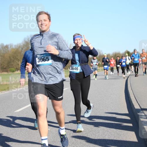 06.04.2025 - 44. Internationalen Wilhelmsburger Insellauf Jannik Wohlers http://msf.ph/oto/7614658 06.04.2025 09:31:27 Laufen 3065, 3646 meine-sportfotos.de