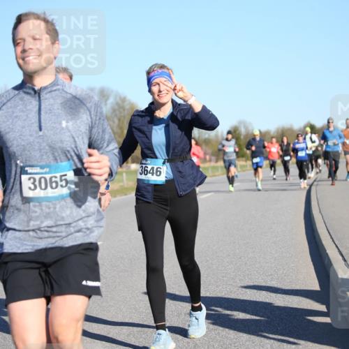 06.04.2025 - 44. Internationalen Wilhelmsburger Insellauf Jannik Wohlers http://msf.ph/oto/7614662 06.04.2025 09:31:27 Laufen 3065, 3646 meine-sportfotos.de