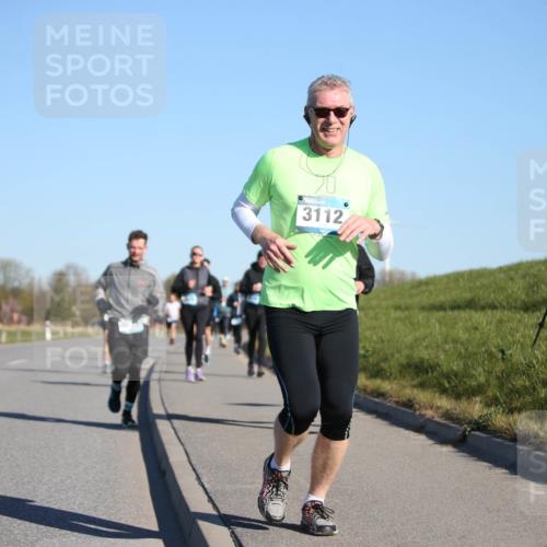 06.04.2025 - 44. Internationalen Wilhelmsburger Insellauf Jannik Wohlers http://msf.ph/oto/7614883 06.04.2025 09:32:19 Laufen 3112 meine-sportfotos.de