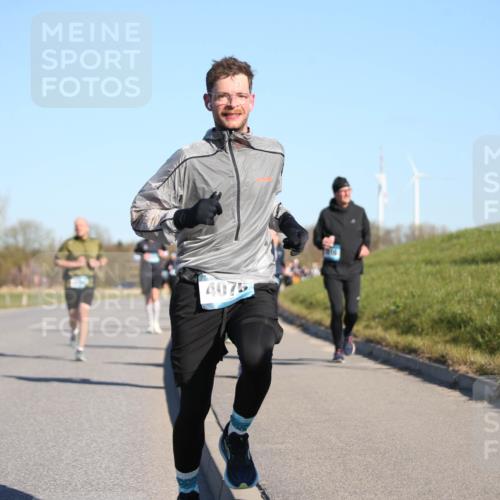 06.04.2025 - 44. Internationalen Wilhelmsburger Insellauf Jannik Wohlers http://msf.ph/oto/7614892 06.04.2025 09:32:22 Laufen 4075 meine-sportfotos.de