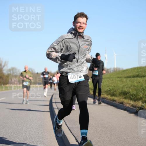 06.04.2025 - 44. Internationalen Wilhelmsburger Insellauf Jannik Wohlers http://msf.ph/oto/7614894 06.04.2025 09:32:22 Laufen 4076, 1016 meine-sportfotos.de