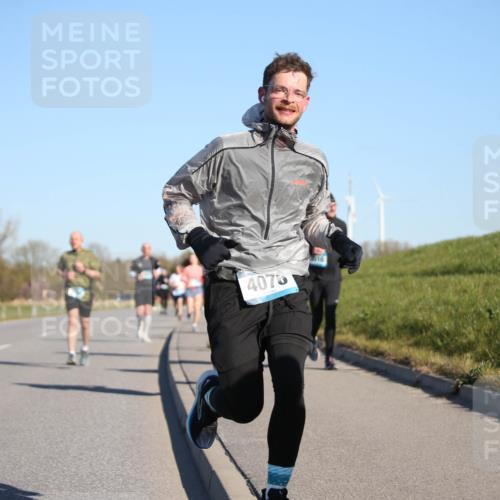 06.04.2025 - 44. Internationalen Wilhelmsburger Insellauf Jannik Wohlers http://msf.ph/oto/7614895 06.04.2025 09:32:22 Laufen 4076 meine-sportfotos.de