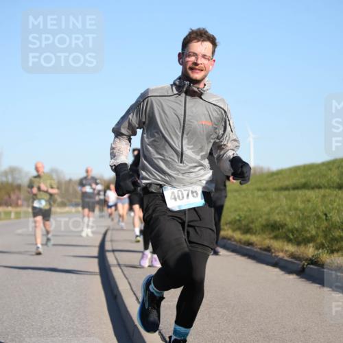 06.04.2025 - 44. Internationalen Wilhelmsburger Insellauf Jannik Wohlers http://msf.ph/oto/7614896 06.04.2025 09:32:22 Laufen 4076 meine-sportfotos.de