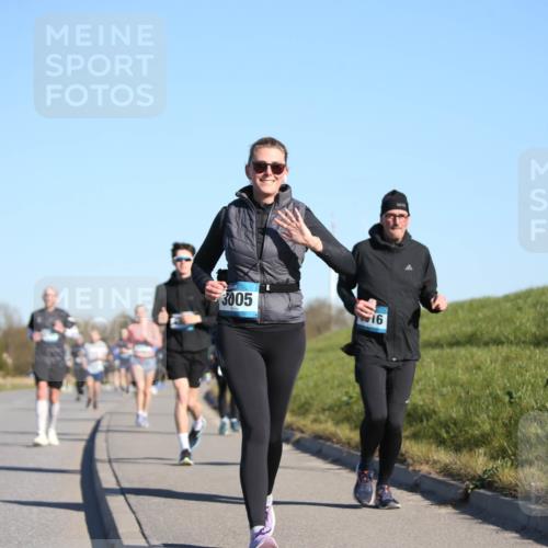 06.04.2025 - 44. Internationalen Wilhelmsburger Insellauf Jannik Wohlers http://msf.ph/oto/7614903 06.04.2025 09:32:24 Laufen 378, 3005, 16 meine-sportfotos.de