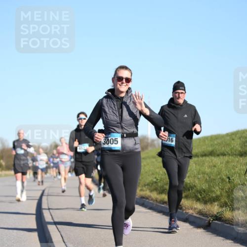 06.04.2025 - 44. Internationalen Wilhelmsburger Insellauf Jannik Wohlers http://msf.ph/oto/7614904 06.04.2025 09:32:24 Laufen 378, 452, 3005, 16 meine-sportfotos.de