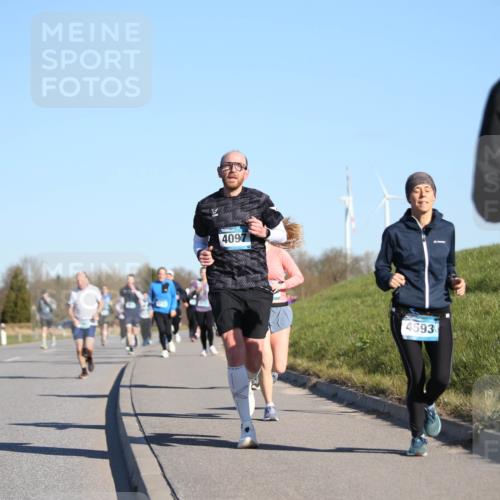 06.04.2025 - 44. Internationalen Wilhelmsburger Insellauf Jannik Wohlers http://msf.ph/oto/7614920 06.04.2025 09:32:28 Laufen 4, 4097, 4593, 452 meine-sportfotos.de