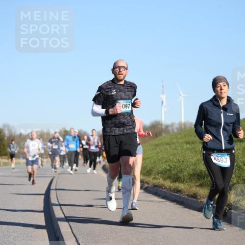 06.04.2025 - 44. Internationalen Wilhelmsburger Insellauf Jannik Wohlers http://msf.ph/oto/7614924 06.04.2025 09:32:28 Laufen 097, 4593 meine-sportfotos.de