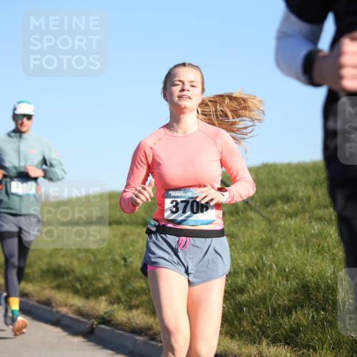 06.04.2025 - 44. Internationalen Wilhelmsburger Insellauf Jannik Wohlers http://msf.ph/oto/7614936 06.04.2025 09:32:31 Laufen 3472, 370, 409 meine-sportfotos.de