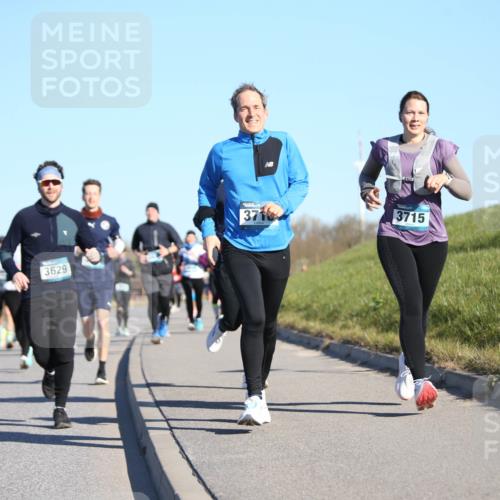 06.04.2025 - 44. Internationalen Wilhelmsburger Insellauf Jannik Wohlers http://msf.ph/oto/7614953 06.04.2025 09:32:36 Laufen 3629, 3716, 3715 meine-sportfotos.de