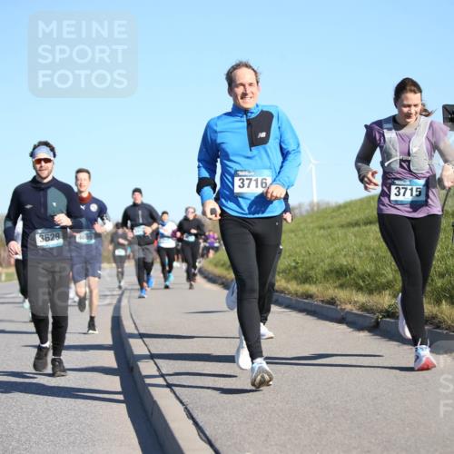 06.04.2025 - 44. Internationalen Wilhelmsburger Insellauf Jannik Wohlers http://msf.ph/oto/7614958 06.04.2025 09:32:37 Laufen 3629, 4609, 3716, 3715 meine-sportfotos.de
