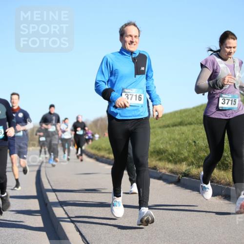 06.04.2025 - 44. Internationalen Wilhelmsburger Insellauf Jannik Wohlers http://msf.ph/oto/7614962 06.04.2025 09:32:37 Laufen 3629, 3716, 3715 meine-sportfotos.de