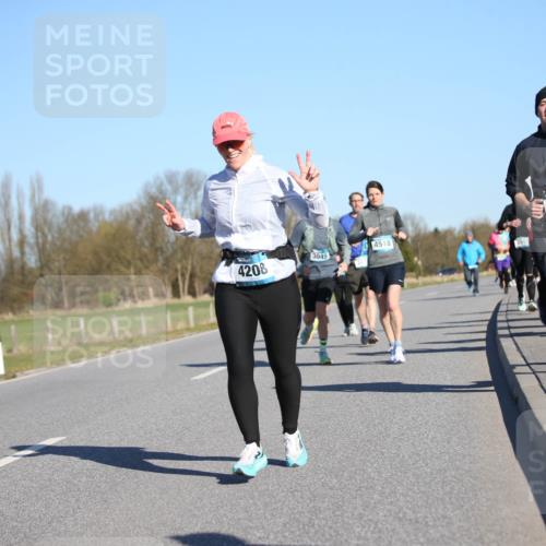 06.04.2025 - 44. Internationalen Wilhelmsburger Insellauf Jannik Wohlers http://msf.ph/oto/7614979 06.04.2025 09:32:41 Laufen 4518, 3045, 4208, 3943, 343, 3425 meine-sportfotos.de