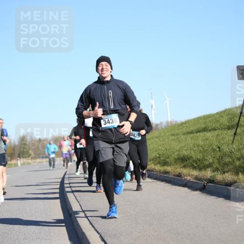 06.04.2025 - 44. Internationalen Wilhelmsburger Insellauf Jannik Wohlers http://msf.ph/oto/7614982 06.04.2025 09:32:42 Laufen 4518, 3438, 3425 meine-sportfotos.de
