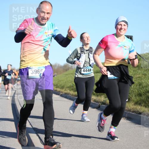 06.04.2025 - 44. Internationalen Wilhelmsburger Insellauf Jannik Wohlers http://msf.ph/oto/7615058 06.04.2025 09:32:53 Laufen 3965, 4448 meine-sportfotos.de