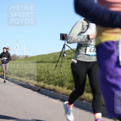 06.04.2025 - 44. Internationalen Wilhelmsburger Insellauf Jannik Wohlers http://msf.ph/oto/7615065 06.04.2025 09:32:54 Laufen 44, 5968 meine-sportfotos.de