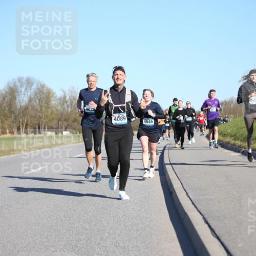 06.04.2025 - 44. Internationalen Wilhelmsburger Insellauf Jannik Wohlers http://msf.ph/oto/7615070 06.04.2025 09:32:55 Laufen 07, 4025, 4089, 3781, 3513, 4545 meine-sportfotos.de