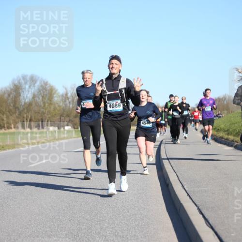 06.04.2025 - 44. Internationalen Wilhelmsburger Insellauf Jannik Wohlers http://msf.ph/oto/7615072 06.04.2025 09:32:55 Laufen 4, 4089, 4545, 3781 meine-sportfotos.de